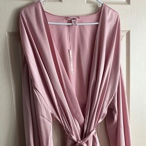 Victoria's Secret Blush Pink Robe